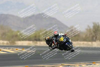 media/Apr-20-2025-CVMA (Sun) [[39090e8767]]/Race 11-500-350 Supersport (Holeshot)/